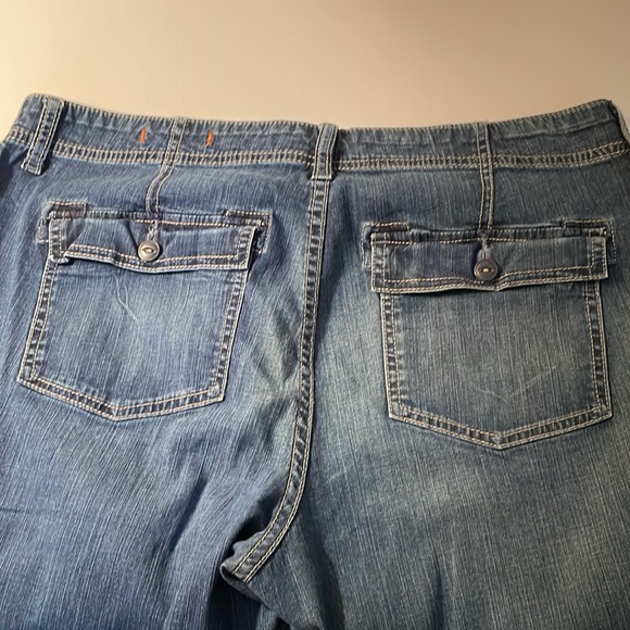 Jag Jeans Relaxed Boyfriend Cropped Jeans - Picture 3 of 6